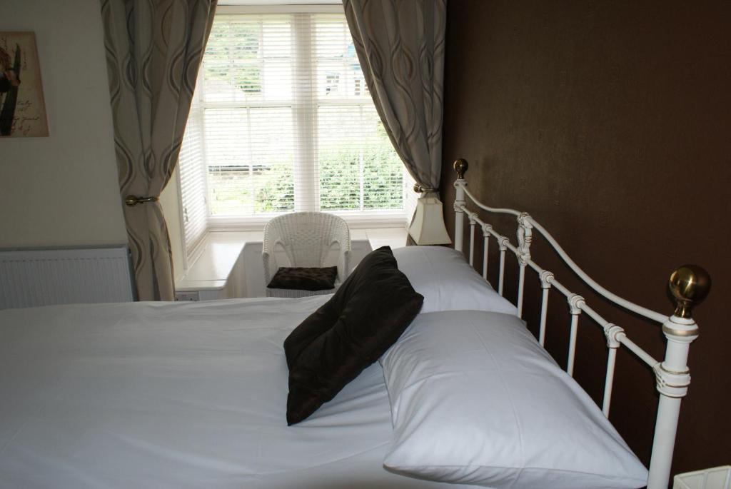 Longmead House Hotel Lynton Room photo